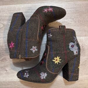 Indigo Road Juke Brown Booties Medium Fabric Floral Embroidery Women’s 10
